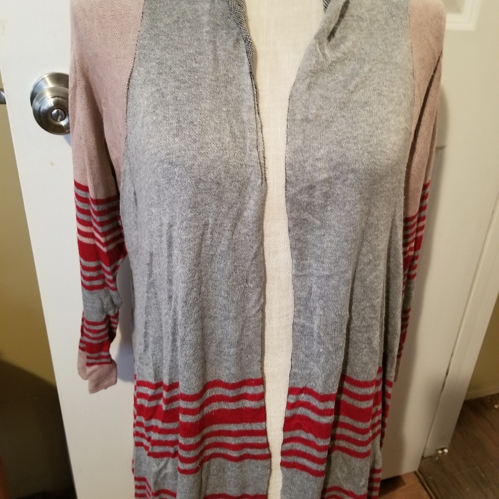 Cardigan sweater